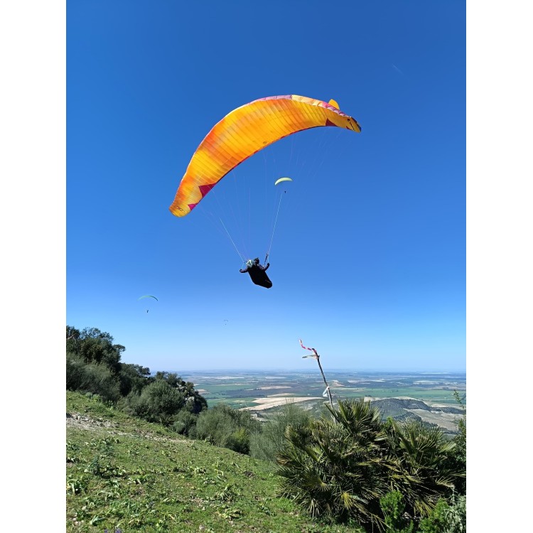 Parapente BGD BASE 3 ML PTV 88-108 KG Parapente BGD BASE 3 ML PTV 88-108 KG